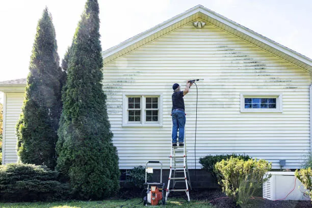 High pressure cleaning